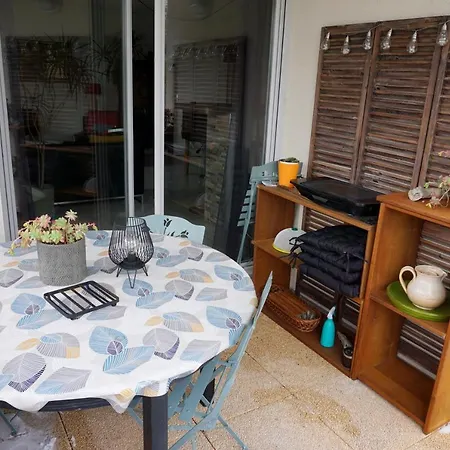 Le Clos Bellevue T3 Parking + Piscine Apartmán *
