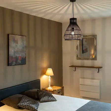 Daire Le Clos Bellevue T3 Parking + Piscine *