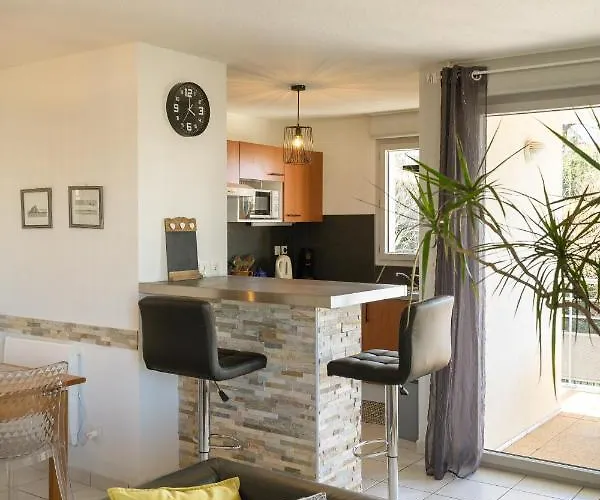 Le Clos Bellevue T3 Parking + Piscine * ロデーズ