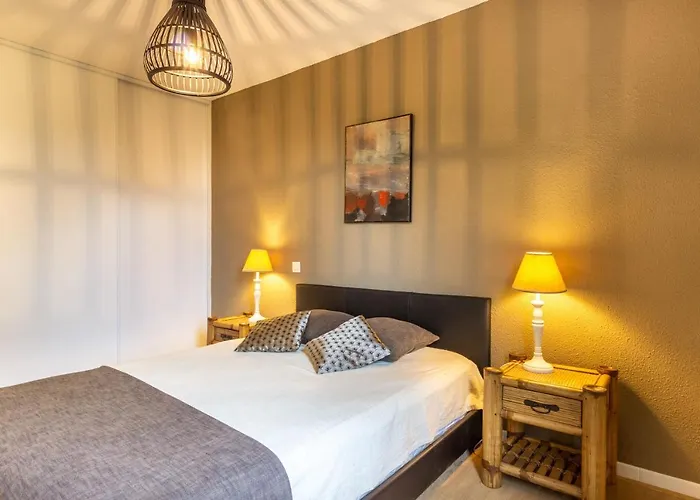 Appartement Le Clos Bellevue T3 Parking + Piscine *