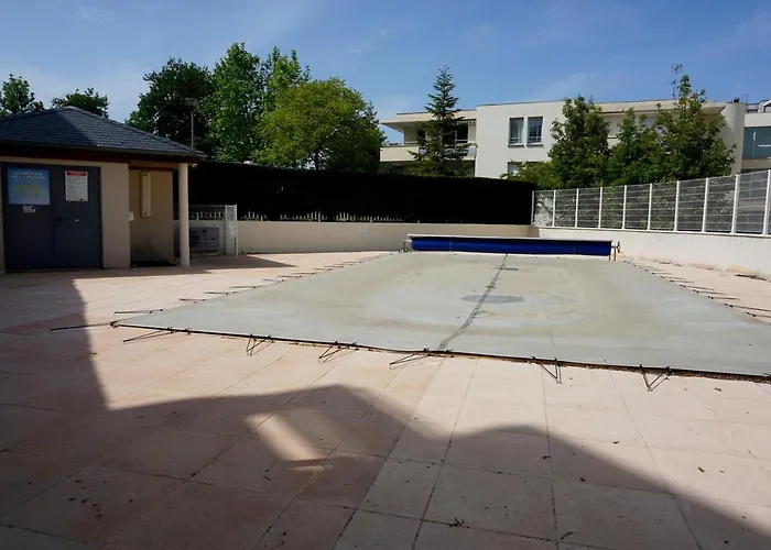 Le Clos Bellevue T3 Parking + Piscine Rodez